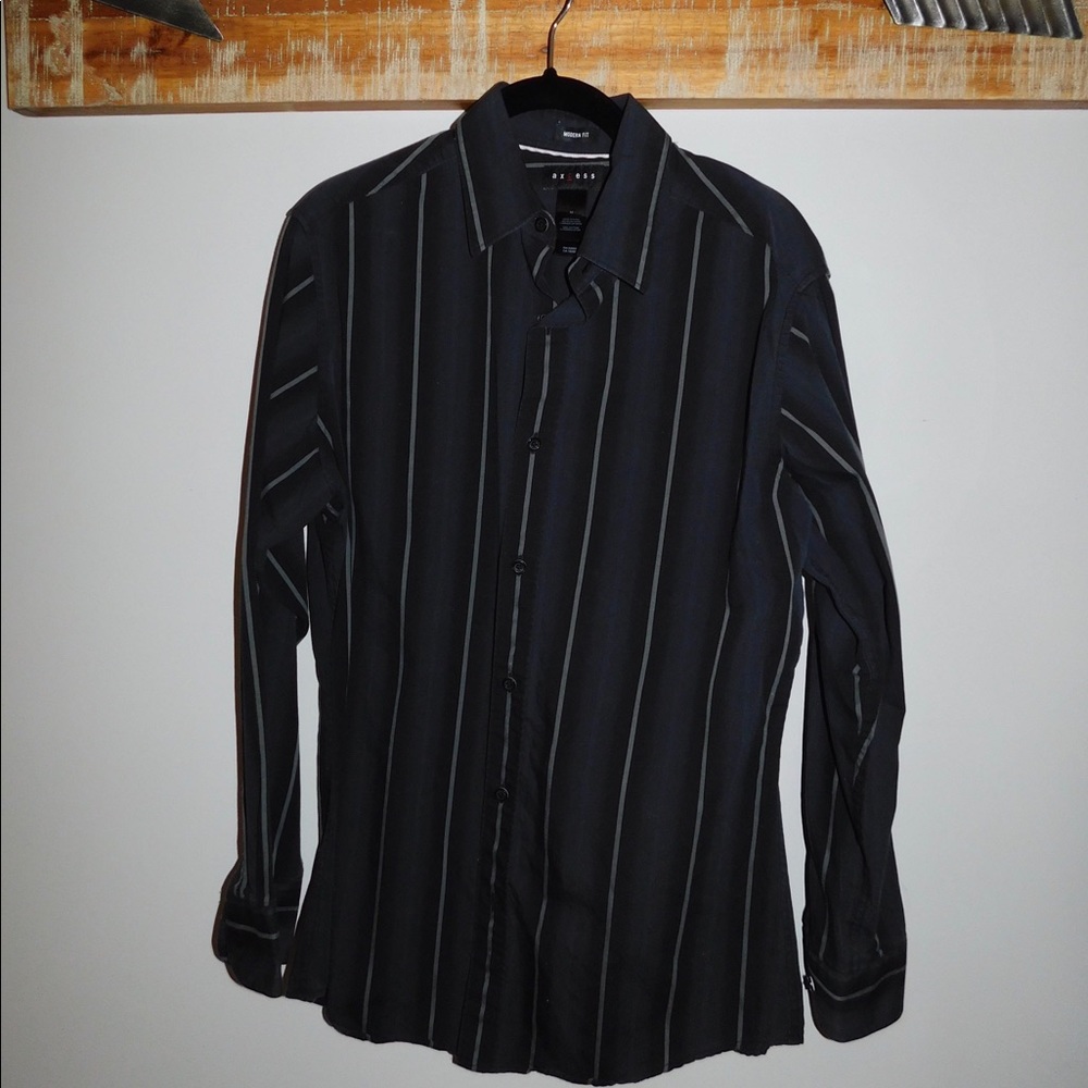 Men’s black striped button down long sleeves